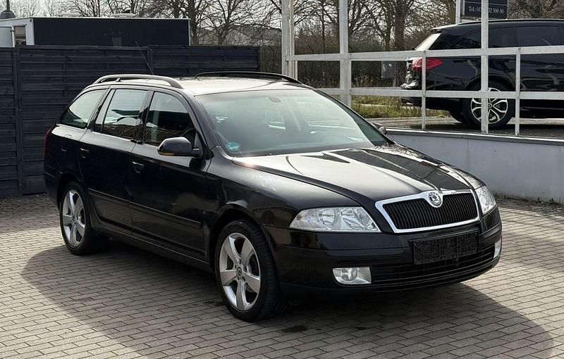 Gebraucht Skoda Octavia Elegance 105 PS (77 kW) 2008 Schwarz Kombi