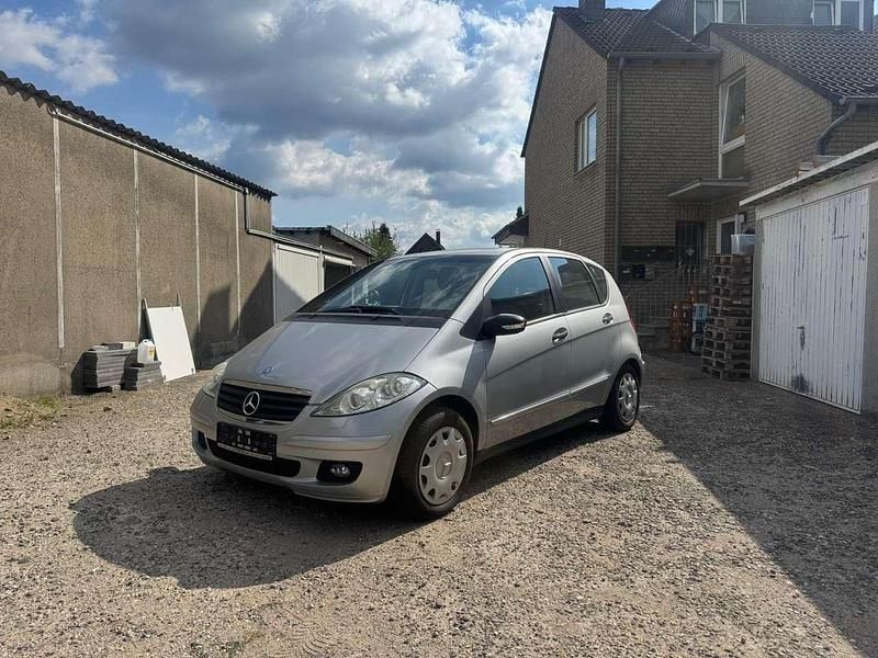 Silber Gebraucht 2007 Mercedes A150 Elegance Limousine | 3.250 € (Fairer Preis) - Bild 1/4