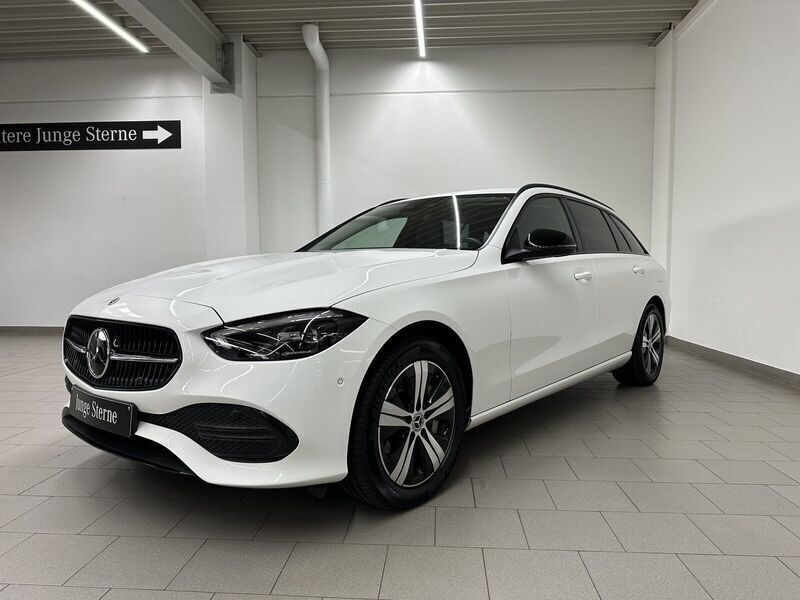 Gebraucht Mercedes C300e Avantgarde 204 PS (150 kW) 2022 Andere Kombi