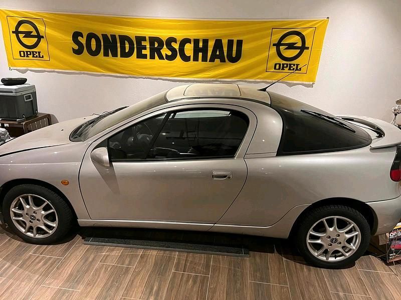Gebraucht Opel Tigra 90 PS (66 kW) 1999 Silber Coupé