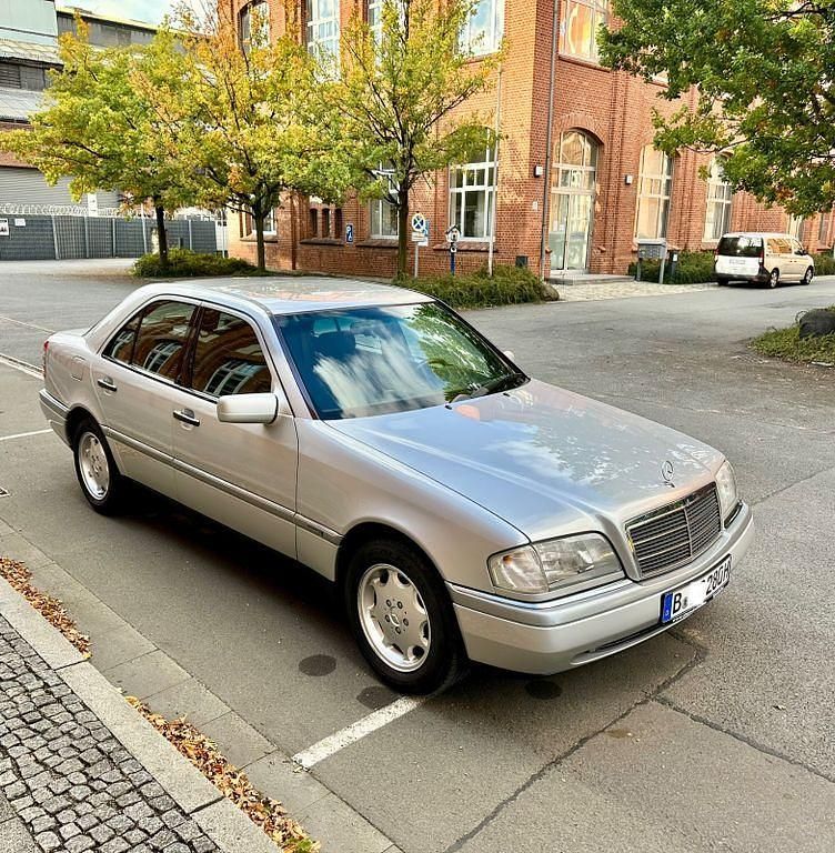 Gebraucht Mercedes C280 Elegance 193 PS (141 kW) 1995 Silber Limousine