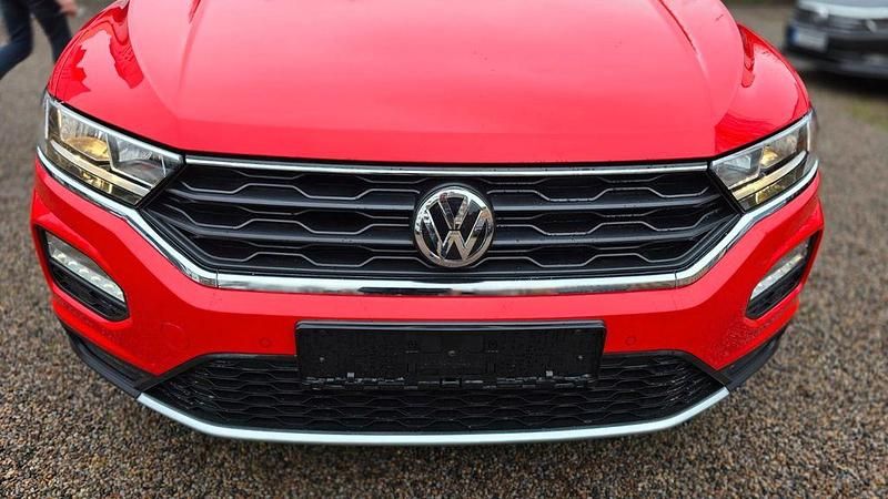 Gebraucht VW T-Roc Active 110 PS (80 kW) 2022 Rot SUV