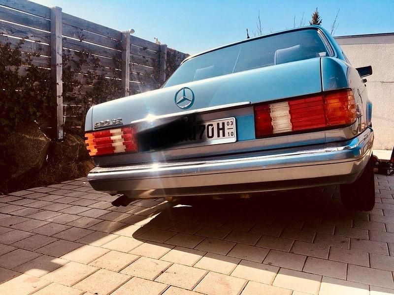 Gebraucht Mercedes S420 224 PS (164 kW) 1989 Blau Limousine