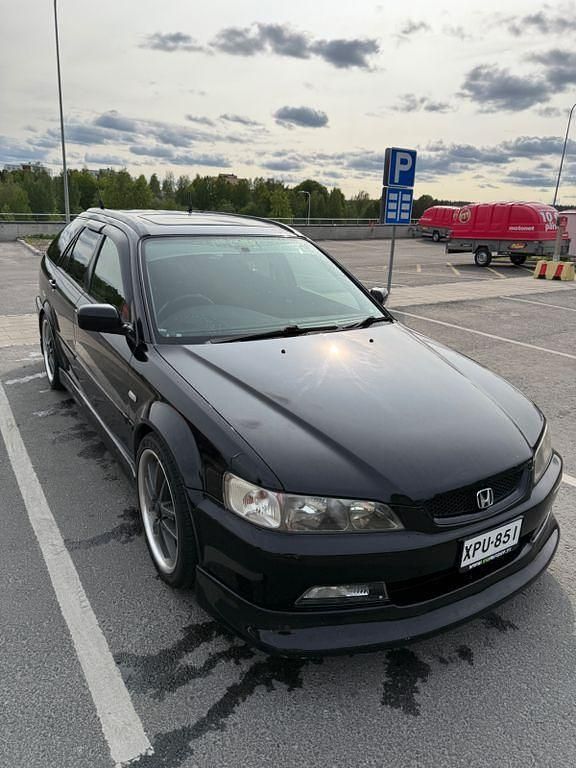 Gebraucht Honda Accord 160 PS (117 kW) 2001 Schwarz Kombi