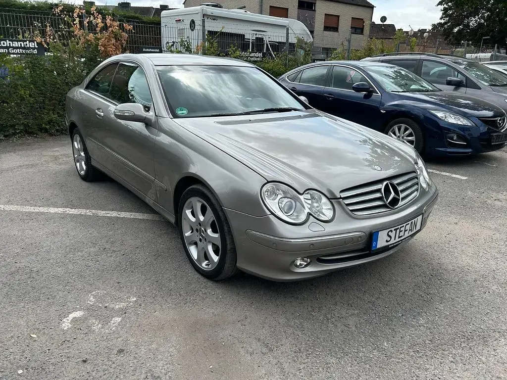 Gebraucht Mercedes CLK240 Elegance 170 PS (125 kW) 2005 Silber Coupé