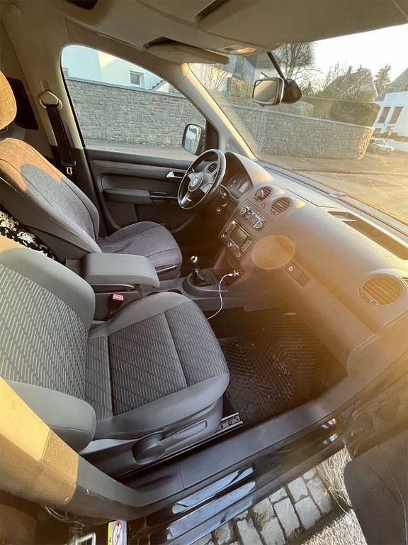 Gebraucht VW Caddy 140 PS (102 kW) 2012 Schwarz Van / Kleinbus