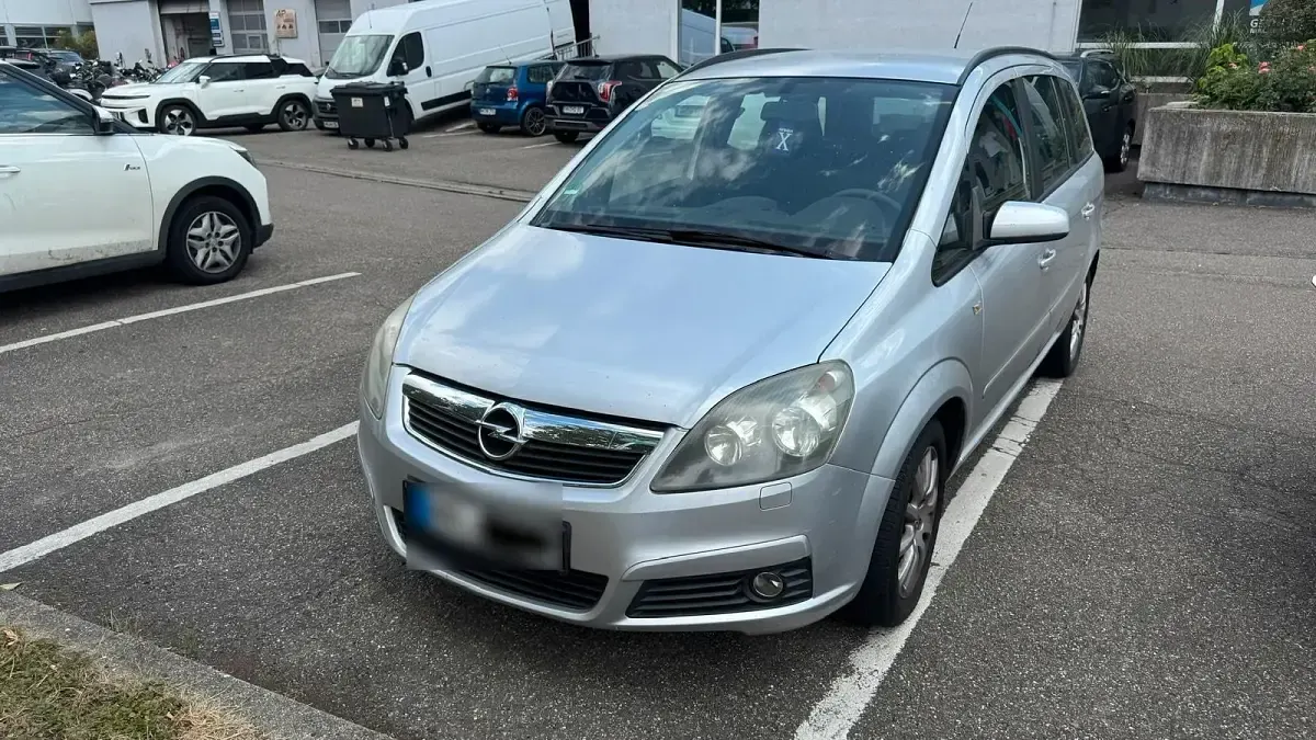 Gebraucht Opel Zafira 140 PS (102 kW) 2008 Silber Van / Kleinbus