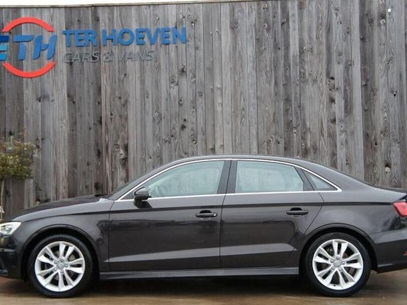 Gebraucht Audi A3 110 PS (80 kW) 2015 Braun Limousine