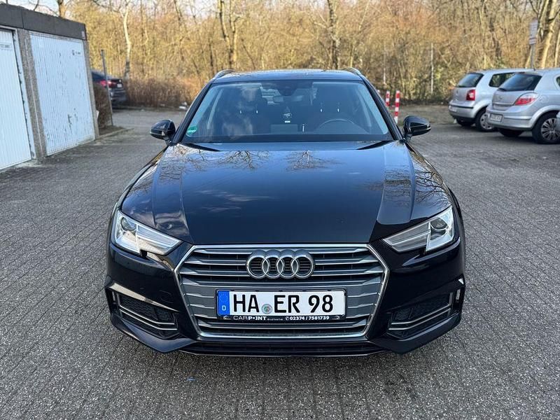 Gebraucht Audi A4 Sport 150 PS (110 kW) 2018 Schwarz Kombi