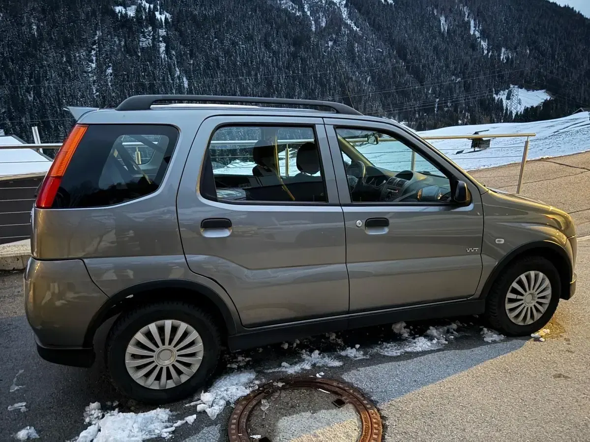 Gebraucht Suzuki Ignis GL 90 PS (66 kW) 2007 Grau Kleinwagen