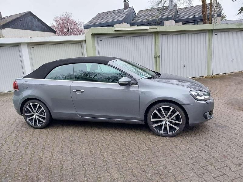 Gebraucht VW Golf Cabriolet LOUNGE 125 PS (91 kW) 2016 Grau Cabrio