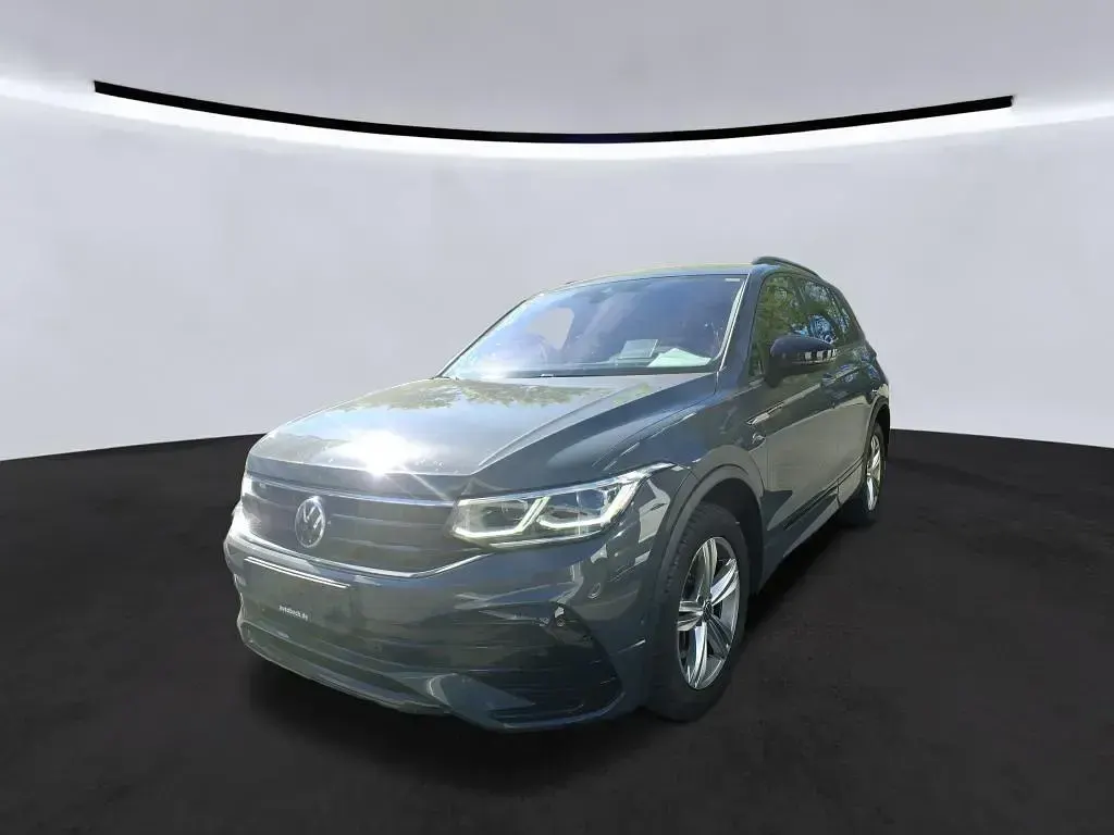 Gebraucht VW Tiguan R-line 200 PS (147 kW) 2021 Delfingrau metallic SUV