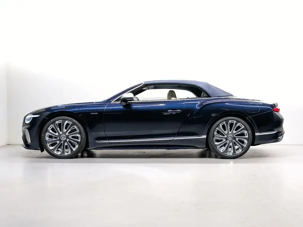 Neu Bentley Continental Mulliner 782 PS (575 kW) 2026 Cabrio