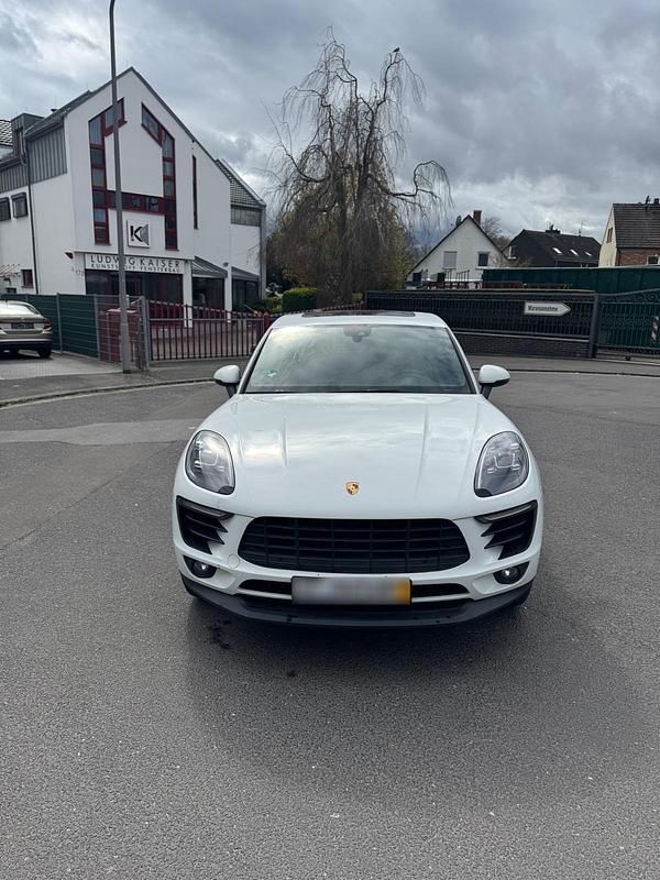 Gebraucht Porsche Macan S 258 PS (189 kW) 2016 Weiß SUV