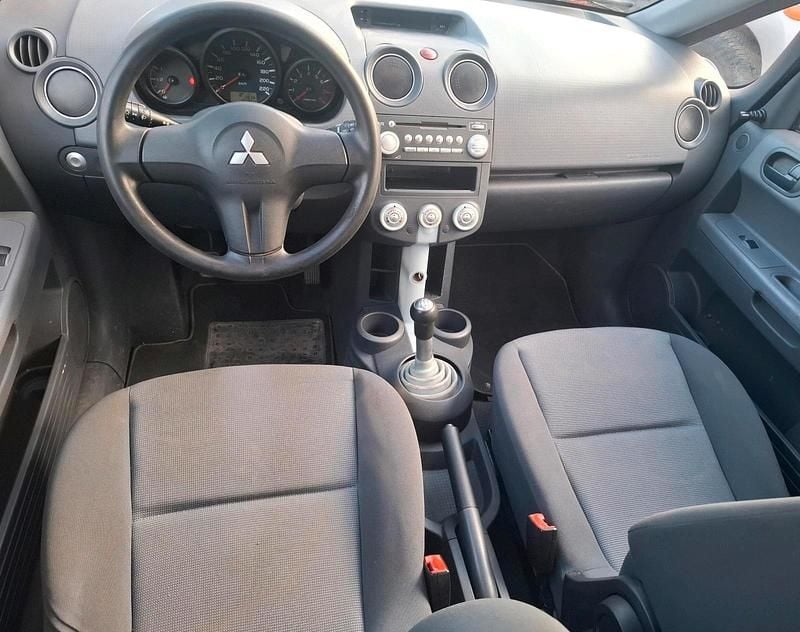 Gebraucht Mitsubishi Colt 95 PS (69 kW) 2006 Blau Limousine