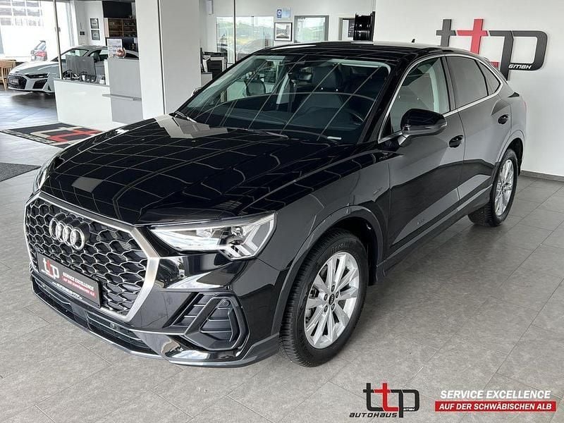 Mythosschwarz metallic Gebraucht 2023 Audi Q3 Sportback Performance SUV | 34.400 € (Superpreis) - Bild 1/4