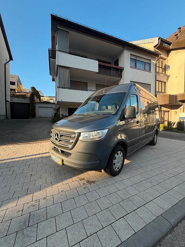 Gebraucht Mercedes Sprinter 163 PS (119 kW) 2019 Grau Van