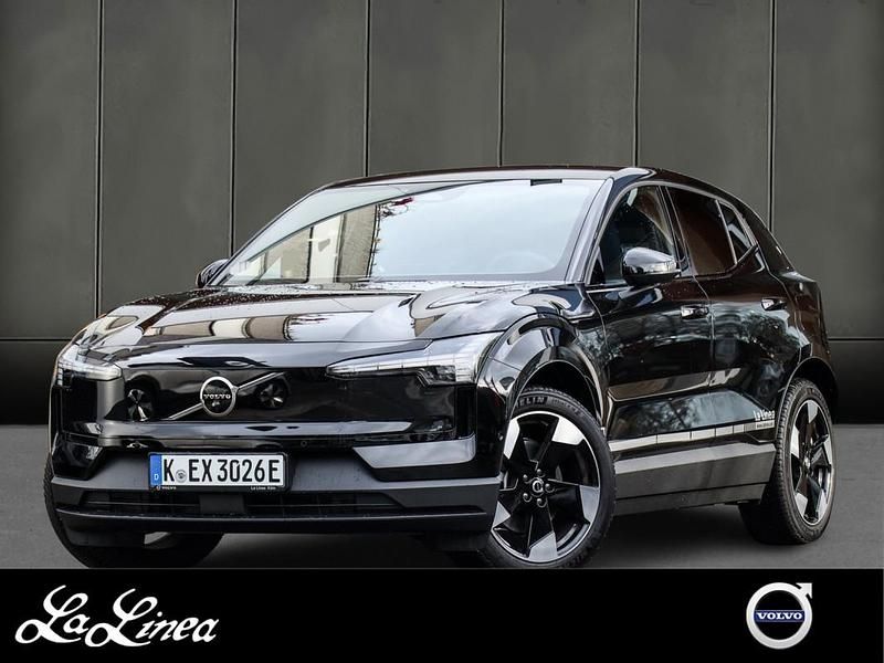 Gebraucht Volvo EX30 Single Motor Extended Range 200 kW (272 PS) 2025 Schwarz SUV