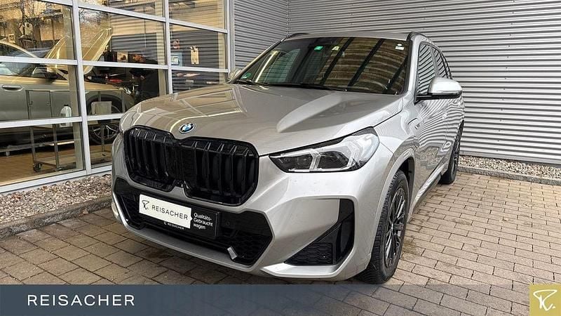 Silber Gebraucht 2023 BMW X1 Performance SUV | 37.500 € (Guter Preis) - Bild 1/4