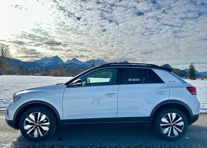 Gebraucht VW T-Roc 150 PS (110 kW) 2025 Weiß SUV