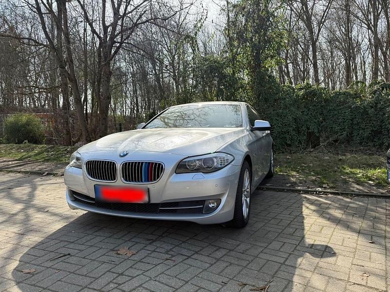 Gebraucht BMW 530 245 PS (180 kW) 2010 Silber Limousine