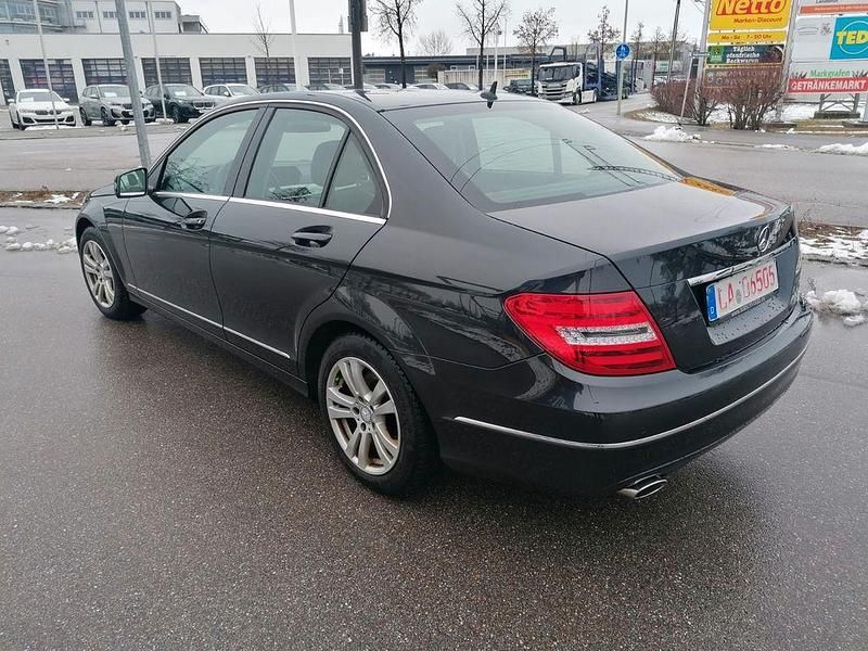 Gebraucht Mercedes C220 Avantgarde 170 PS (125 kW) 2013 Schwarz Limousine