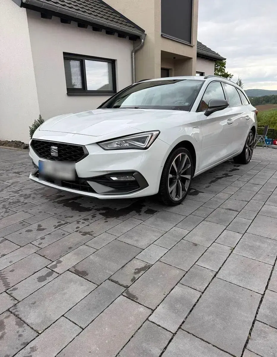Gebraucht Seat Leon FR 204 PS (150 kW) 2021 Limousine