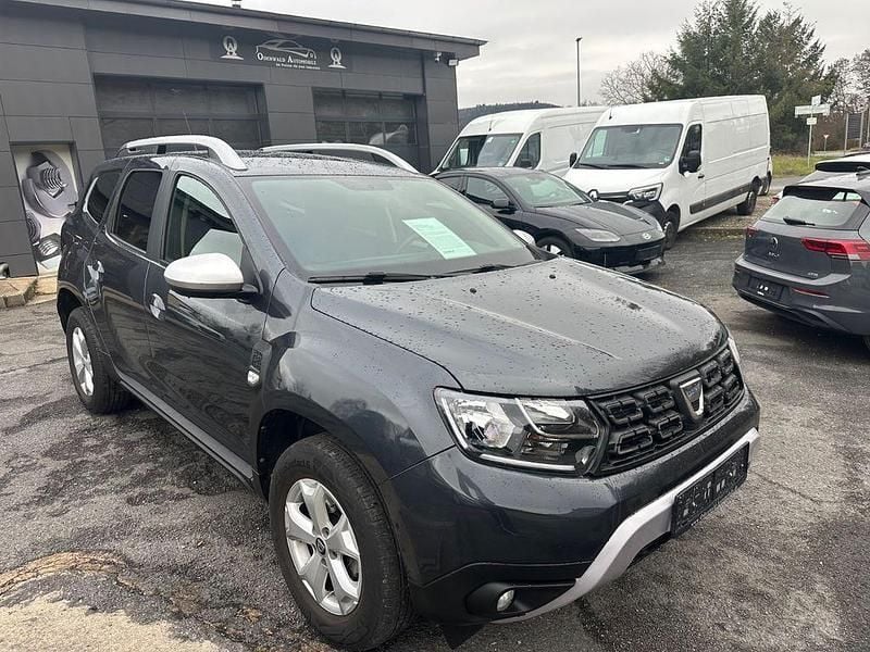 Grau Gebraucht 2021 Dacia Duster SUV | 14.999 € (Guter Preis) - Bild 1/4