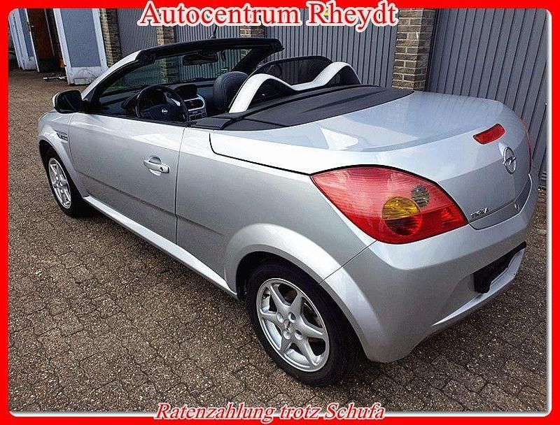 Gebraucht Opel Tigra 90 PS (66 kW) 2004 Silber Cabrio