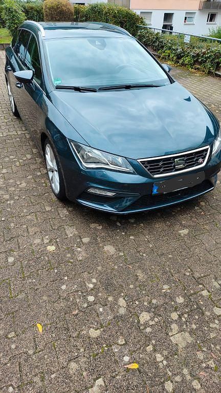 Grau Gebraucht 2019 Seat Leon ST FR Kombi | 14.750 € (Fairer Preis) - Bild 1/4