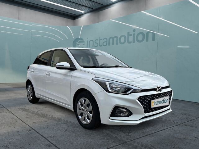 Gebraucht Hyundai i20 84 PS (61 kW) 2020 Weiß Limousine