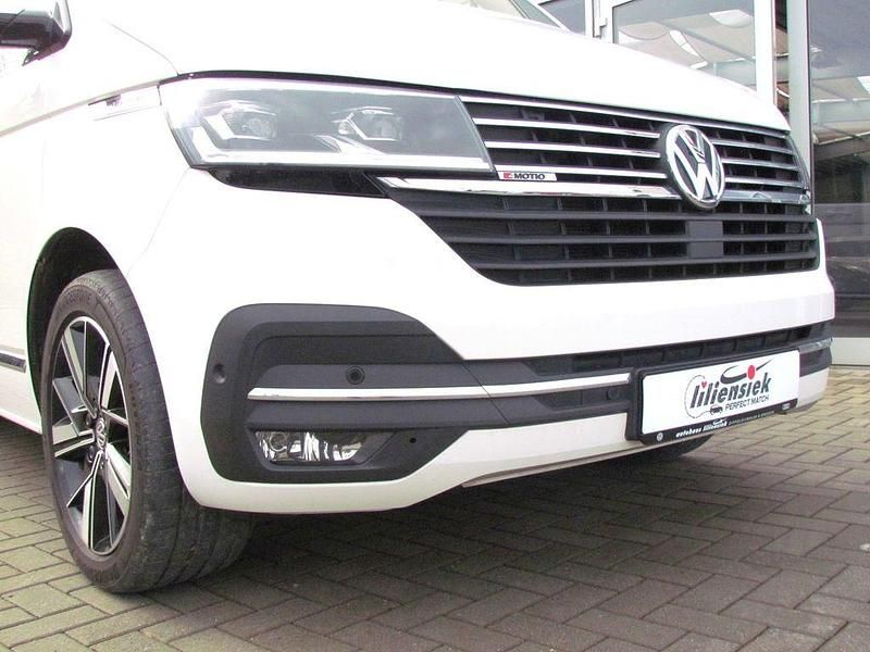 Gebraucht VW Multivan Highline 204 PS (150 kW) 2022 Weiß Van
