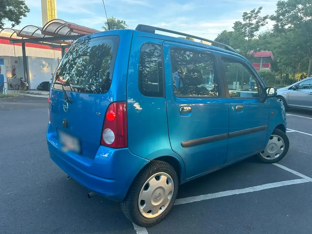 Gebraucht Opel Agila 75 PS (55 kW) 2003 Blau Van / Kleinbus