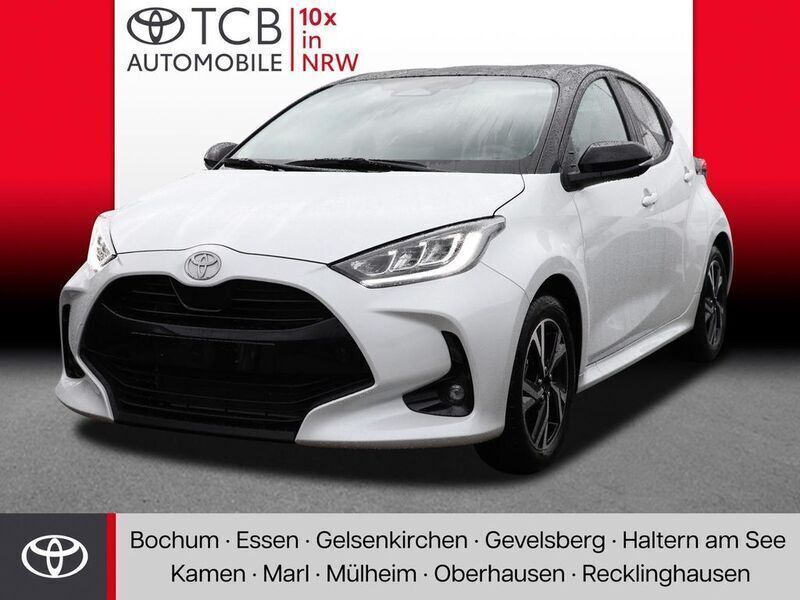 Weiß Gebraucht 2024 Toyota Yaris Hybrid Limousine | 24.489 € (Etwas zu teuer) - Bild 1/4