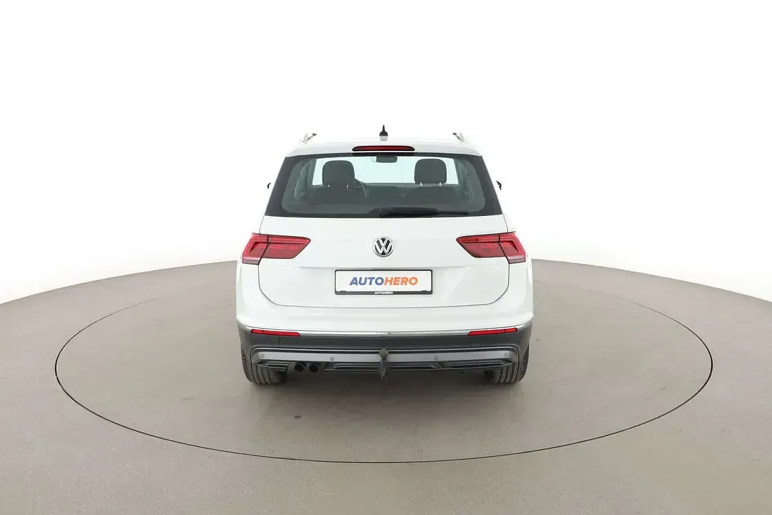 Gebraucht VW Tiguan Highline 150 PS (110 kW) 2020 Weiß SUV