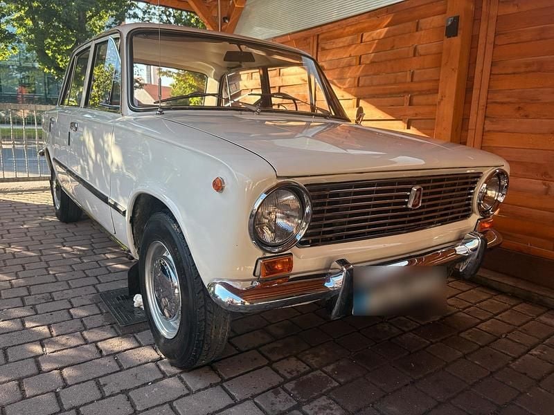 Gebraucht Lada 2101 60 PS (44 kW) 1974 Weiß Limousine