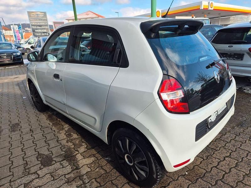 Gebraucht Renault Twingo Life 69 PS (50 kW) 2016 Weiß Kleinwagen