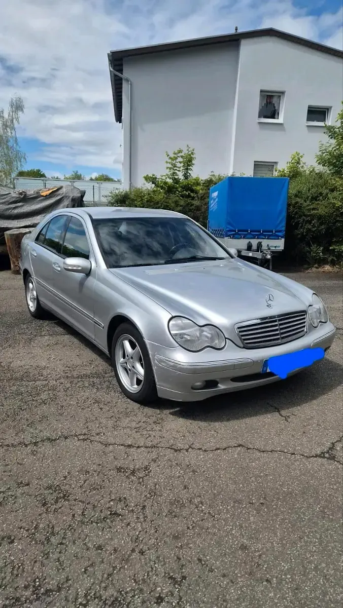 Gebraucht Mercedes C200 163 PS (119 kW) 2000 Silber Limousine