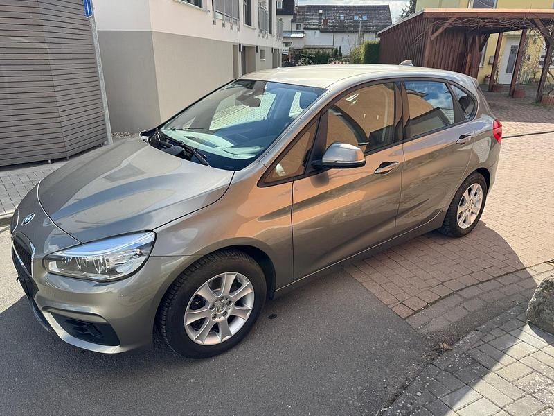 Gebraucht BMW 218 131 PS (96 kW) 2015 Grau Limousine