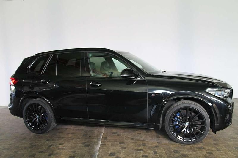Black sapphire metallic Gebraucht 2020 BMW X5 M SUV | 48.990 € (Teuer) - Bild 1/4