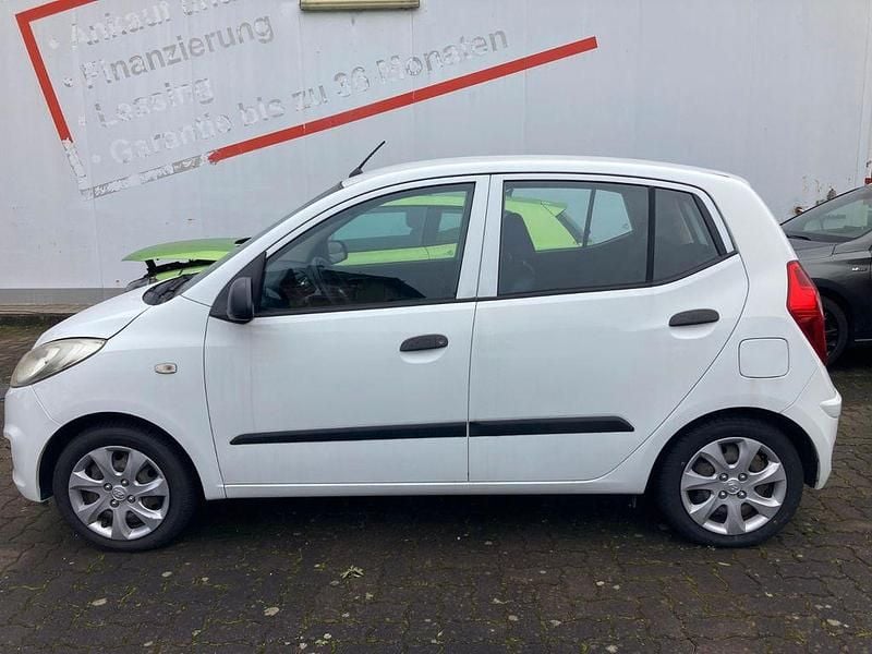 Gebraucht Hyundai i10 Classic 69 PS (50 kW) 2013 Weiß Kleinwagen