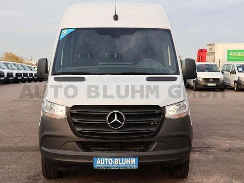 Gebraucht Mercedes Sprinter 143 PS (105 kW) 2021 Arktikweiss Van