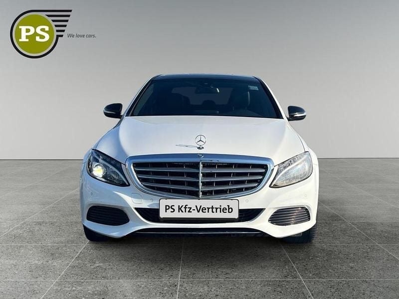 Gebraucht Mercedes C300 245 PS (180 kW) 2015 Weiß Limousine