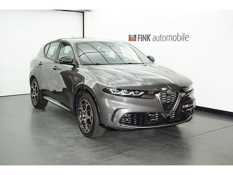 Grau Gebraucht 2024 Alfa Romeo Tonale Ti SUV | 26.480 € (Guter Preis) - Bild 1/4