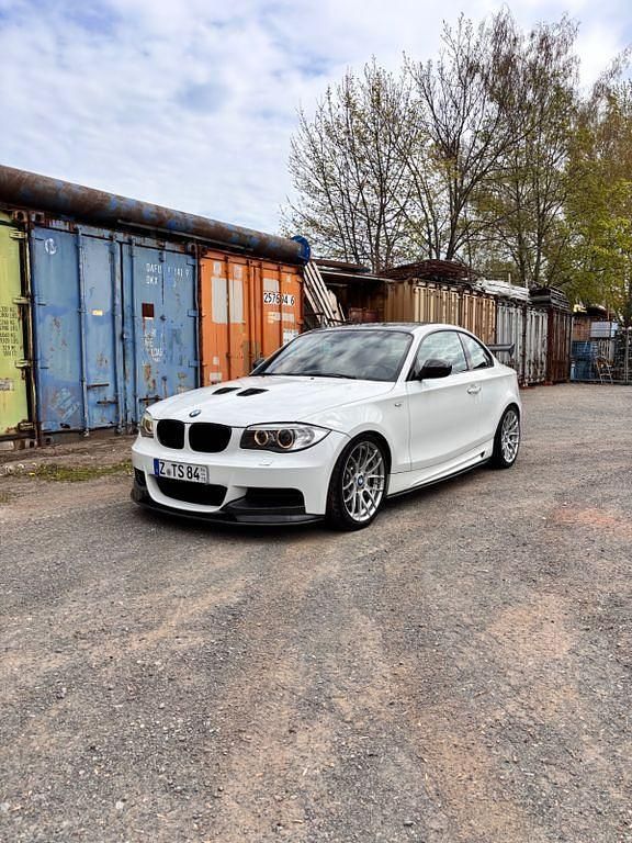 Gebraucht BMW 135 Performance 306 PS (225 kW) 2011 Weiß Kleinwagen