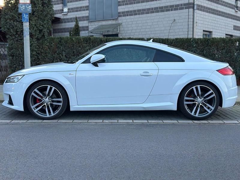 Gebraucht Audi TT S-Line 230 PS (169 kW) 2015 Weiß Coupé