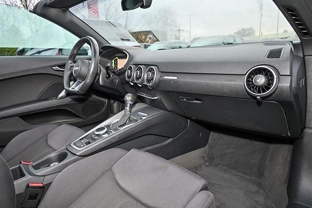 Gebraucht Audi TT Roadster Design 180 PS (132 kW) 2018 Monsungrau metallic Cabrio