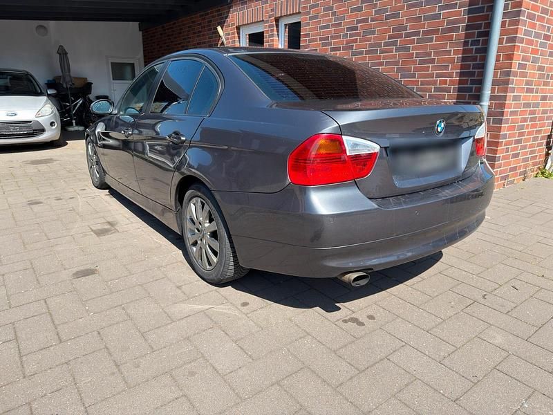 Gebraucht BMW 318 129 PS (94 kW) 2007 Limousine