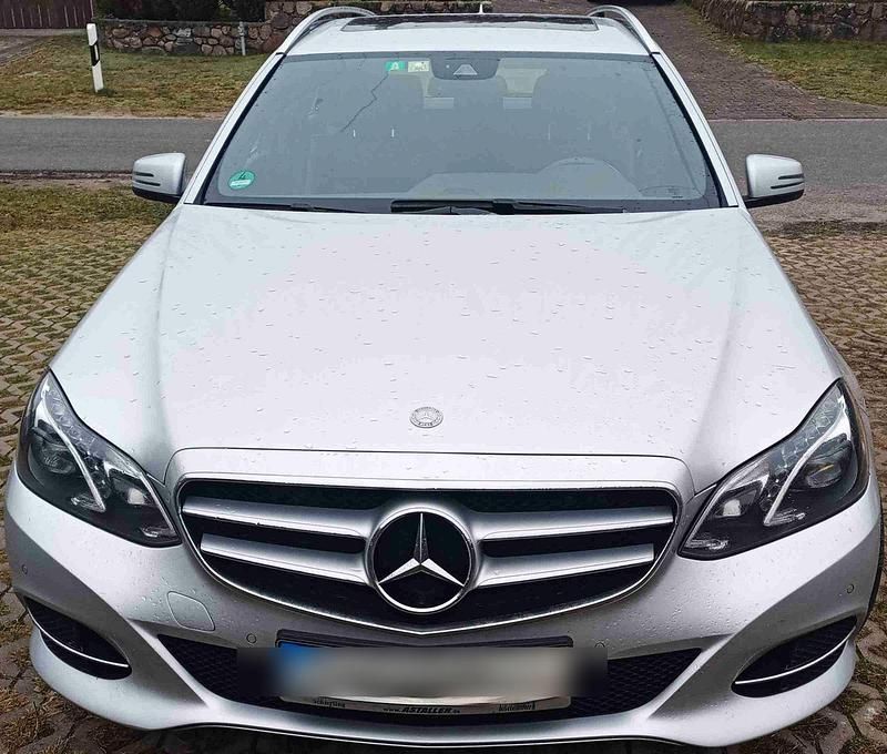 Gebraucht Mercedes E200 Avantgarde 136 PS (100 kW) 2016 Silber Kombi