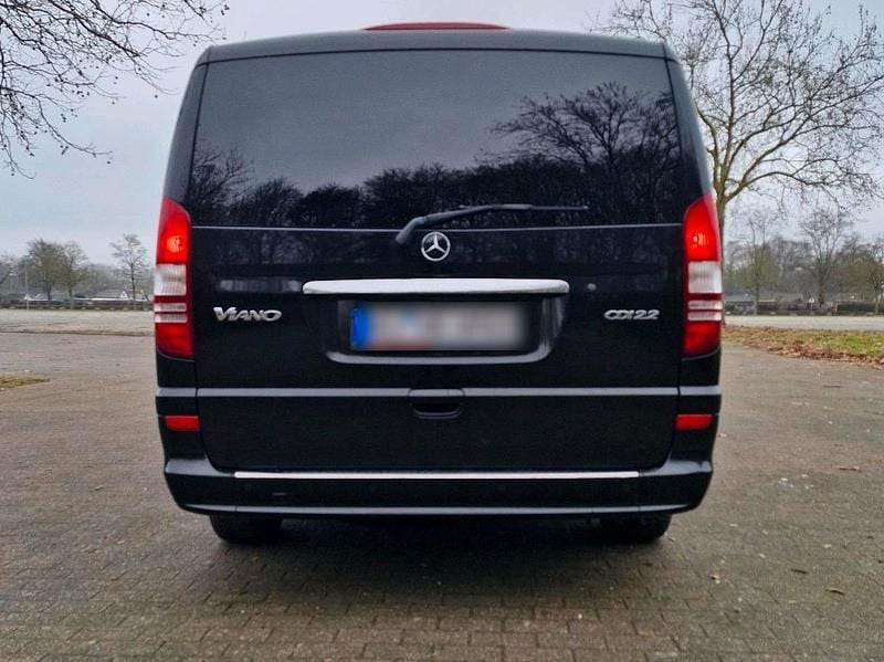 Gebraucht Mercedes Viano 163 PS (119 kW) 2011 Schwarz Van / Kleinbus